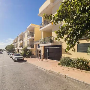 Nuevo Con Piscina Y Parking En La Playa Torre de Benagalbon